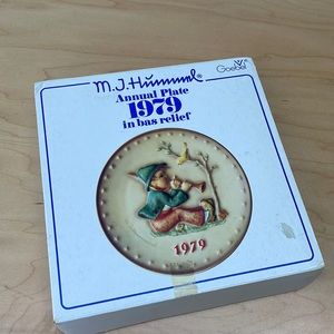 HUMMEL Vintage 1979 Collectible Plate in Box